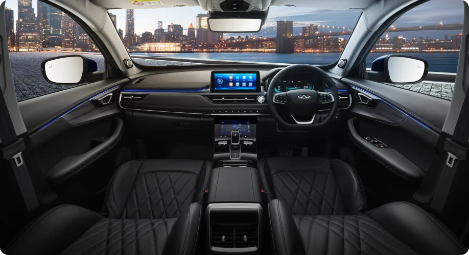 Interior dengan bahan premium dan fitur futuristik